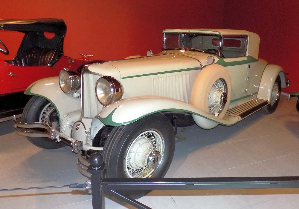 Cord L-29 Cabriolet - Image 3