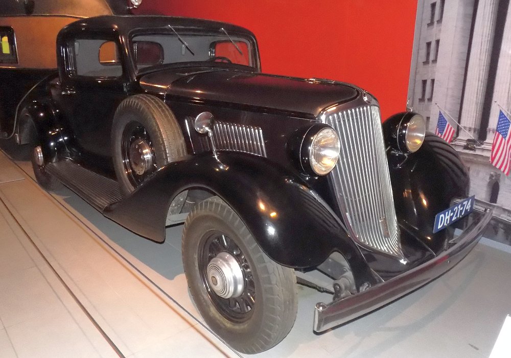 Graham Blue Streak Coupe 8 Series 57 Graham Blue Streak Coupe 8 Series 57