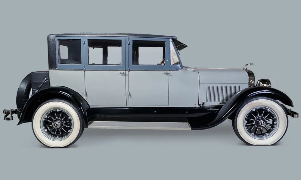 Lincoln Model L Sedan - Image 2