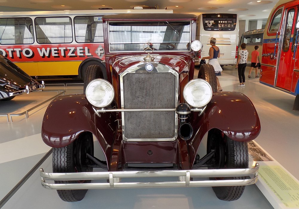 Mercedes-Benz 12/55 PS Pullman Limousine - Image 3