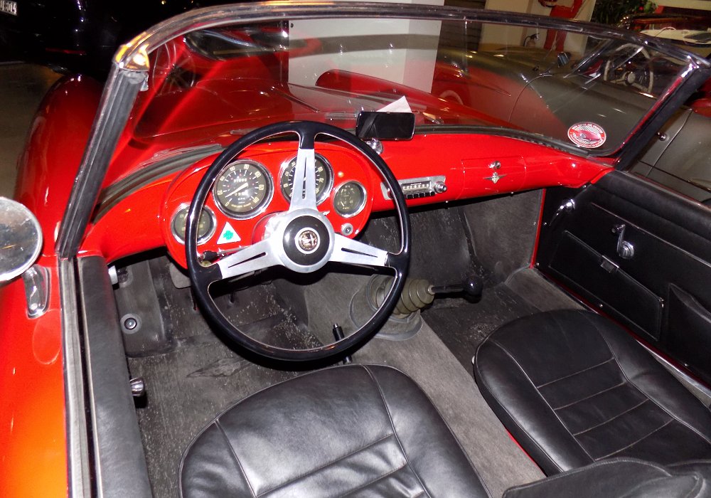 Alfa Romeo 2000 Spider