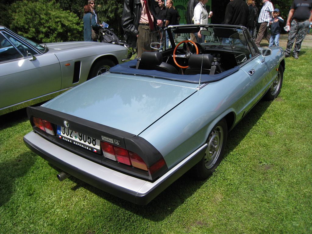 Alfa Romeo Spider 1.6