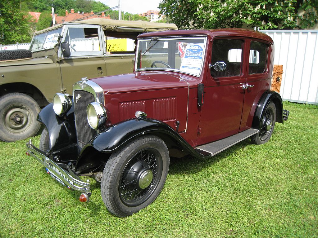 Austin 10/4 Saloon Austin 10/4 Saloon