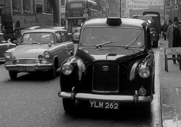 Austin FX4D Taxi