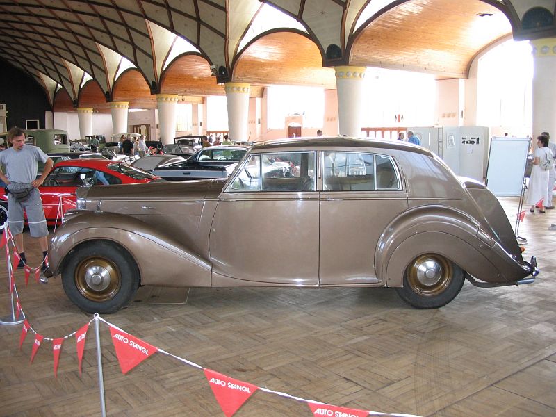 Bentley Mk VI James Yong Saloon