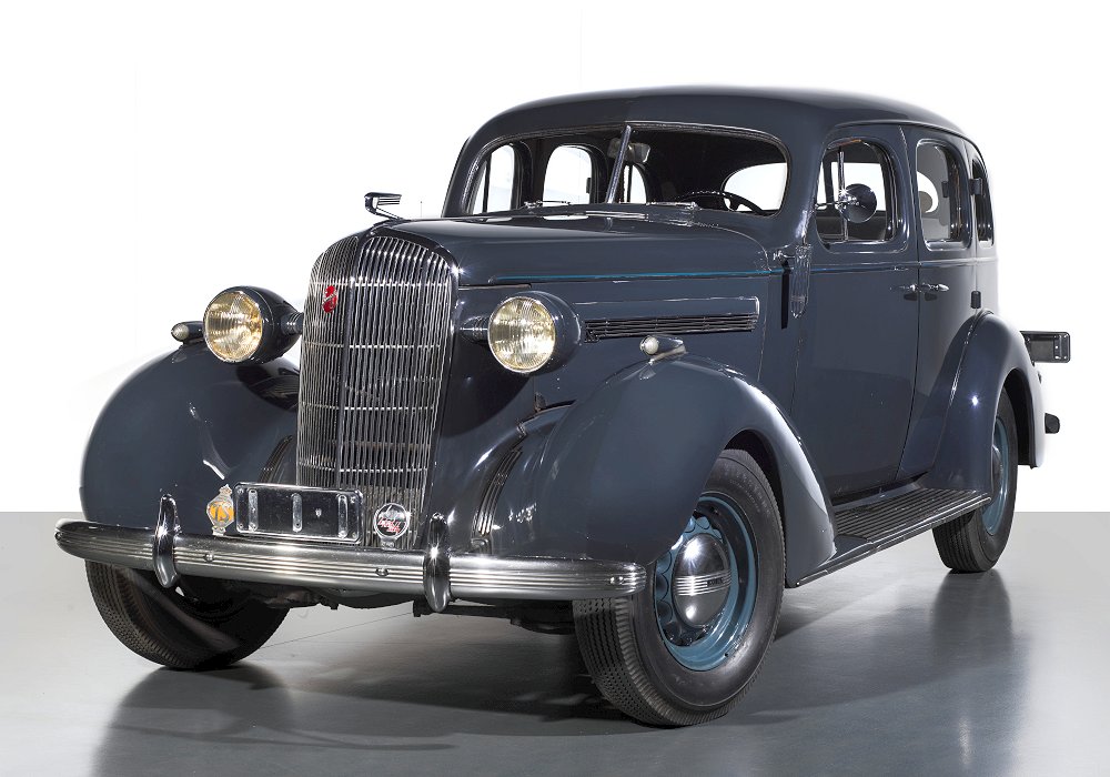 Buick 41 C Special Sedan