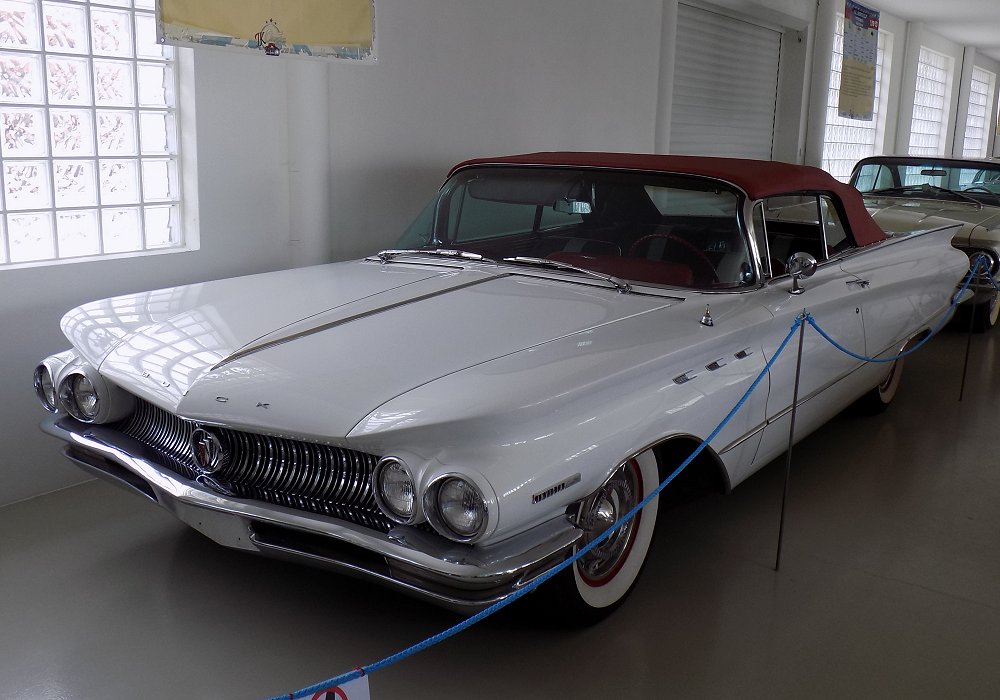 Buick Invicta Convertible