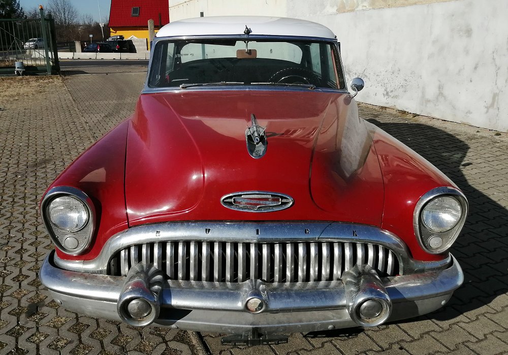 Buick Super Eight Sedan Model 52