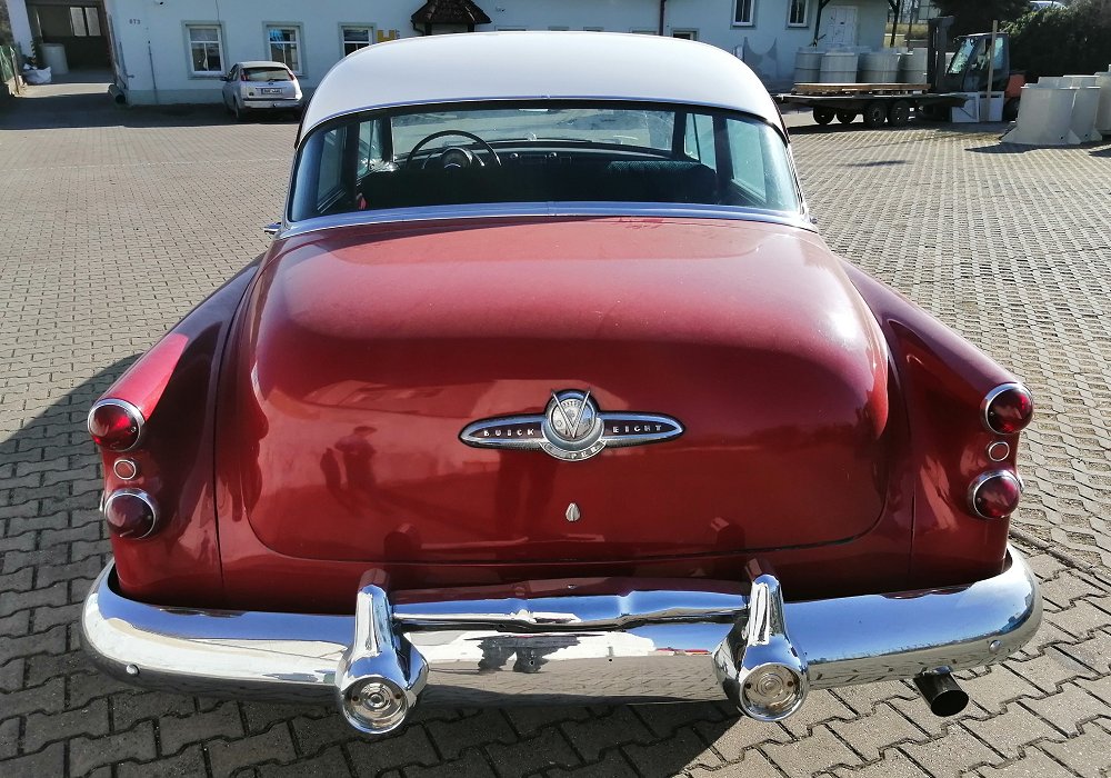 Buick Super Eight Sedan Model 52