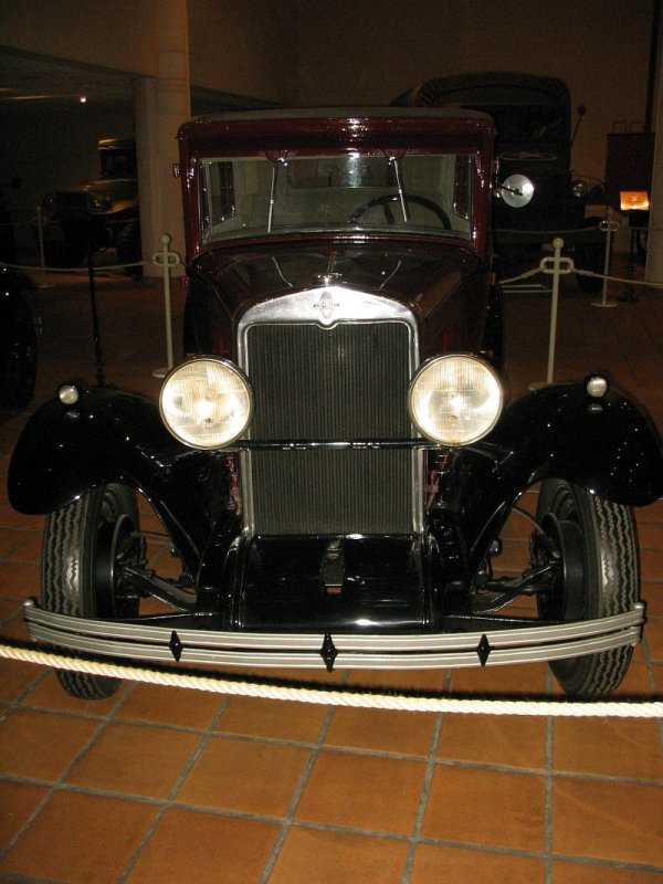 Chevrolet AD 1369 Six 13 CV