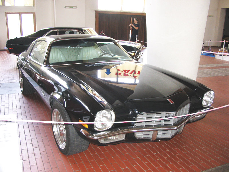 Chevrolet Camaro 350