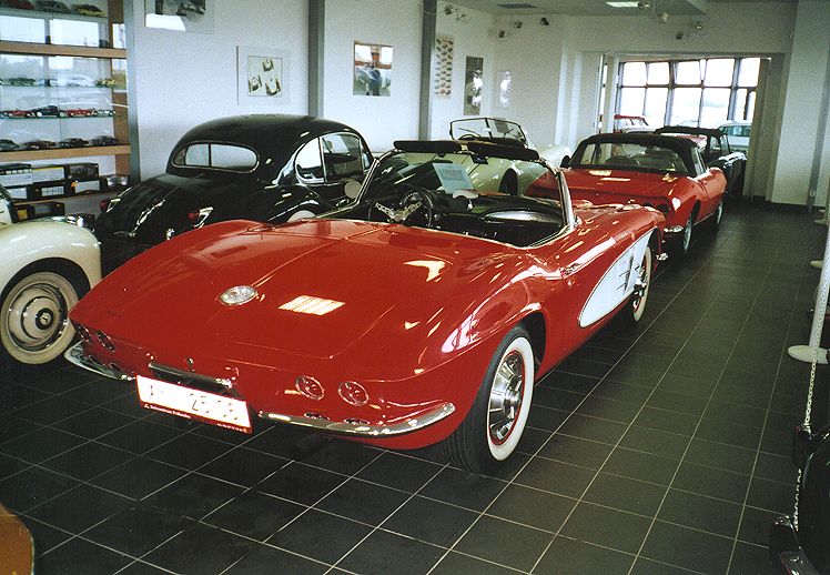 Chevrolet Corvette 327 V8 300 HP Convertible