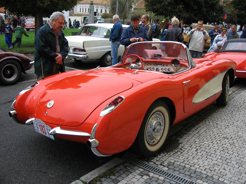 Chevrolet Corvette Roadster 225 HP
