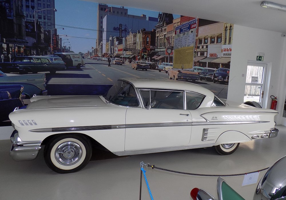 Chevrolet Impala Sport Coupe 230 HP