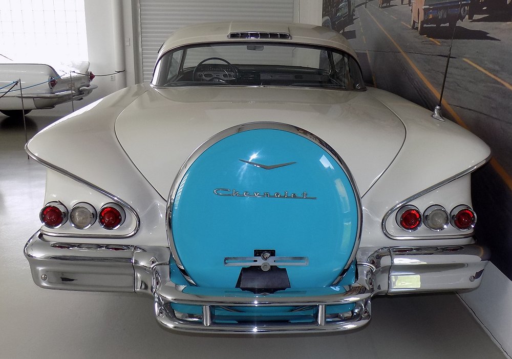 Chevrolet Impala Sport Coupe 230 HP