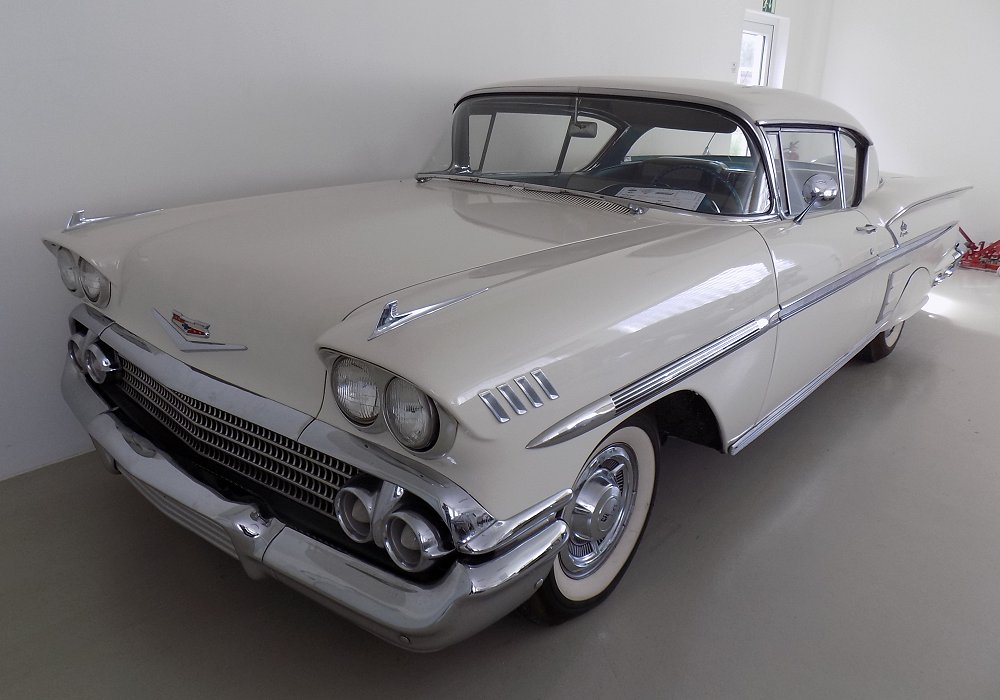 Chevrolet Impala Sport Coupe 230 HP