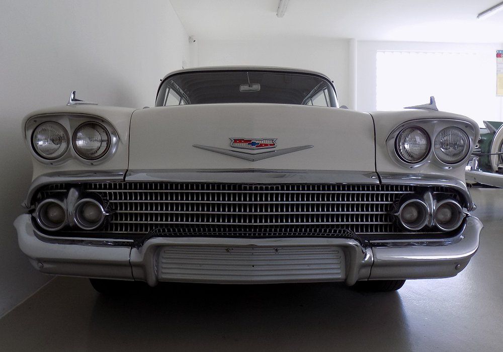 Chevrolet Impala Sport Coupe 230 HP