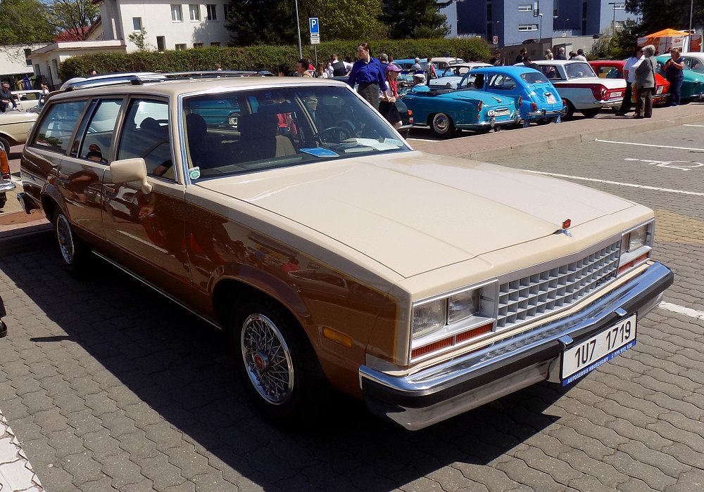 Chevrolet Malibu Classic Station Wagon 4.4