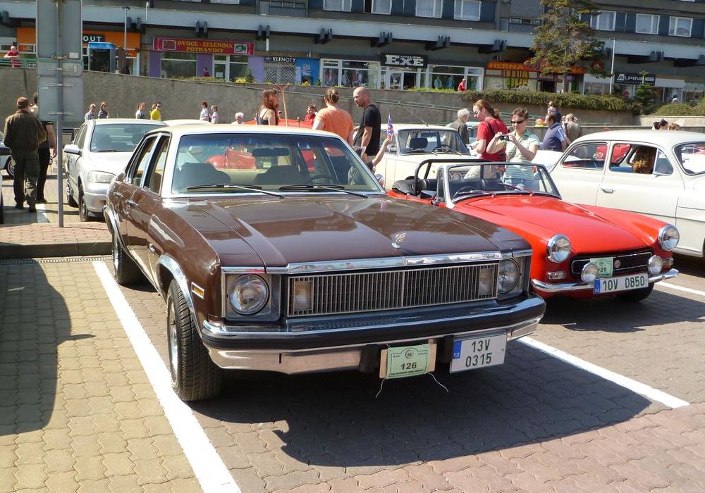 Chevrolet Nova Concours Sedan 250