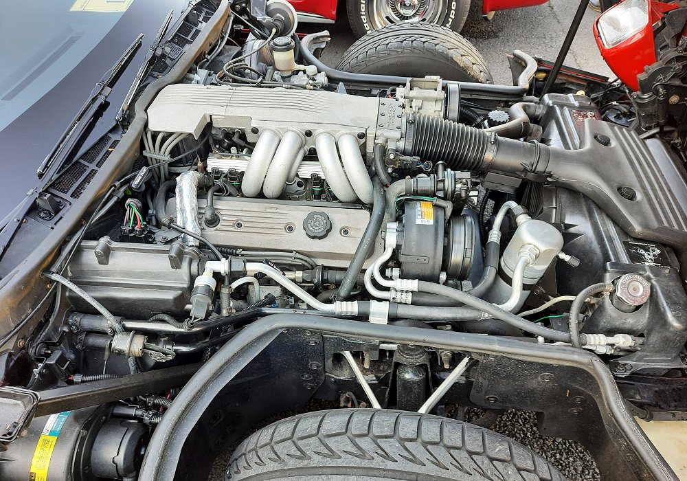 Chevrolet Corvette Convertible AT