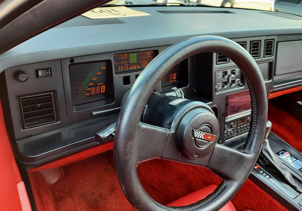 Chevrolet Corvette Convertible AT