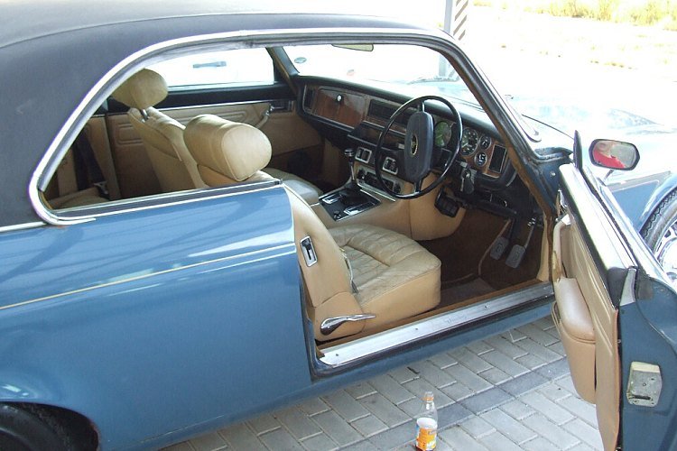 Daimler Sovereign 4.2 Litre Coupe MT
