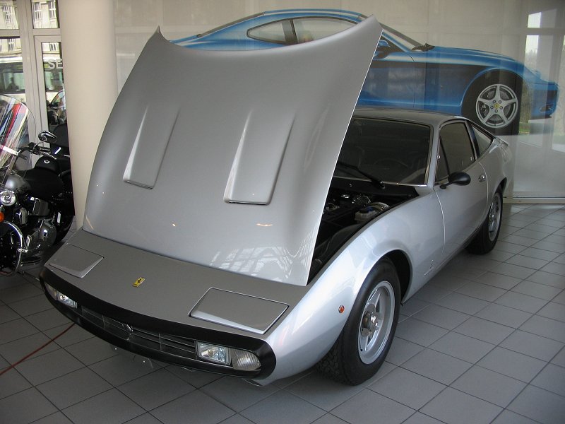 Ferrari 365 GTC/4