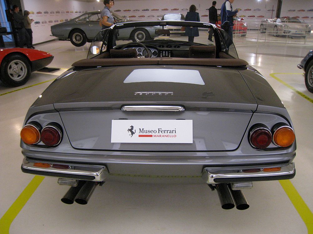 Ferrari 365 GTS4