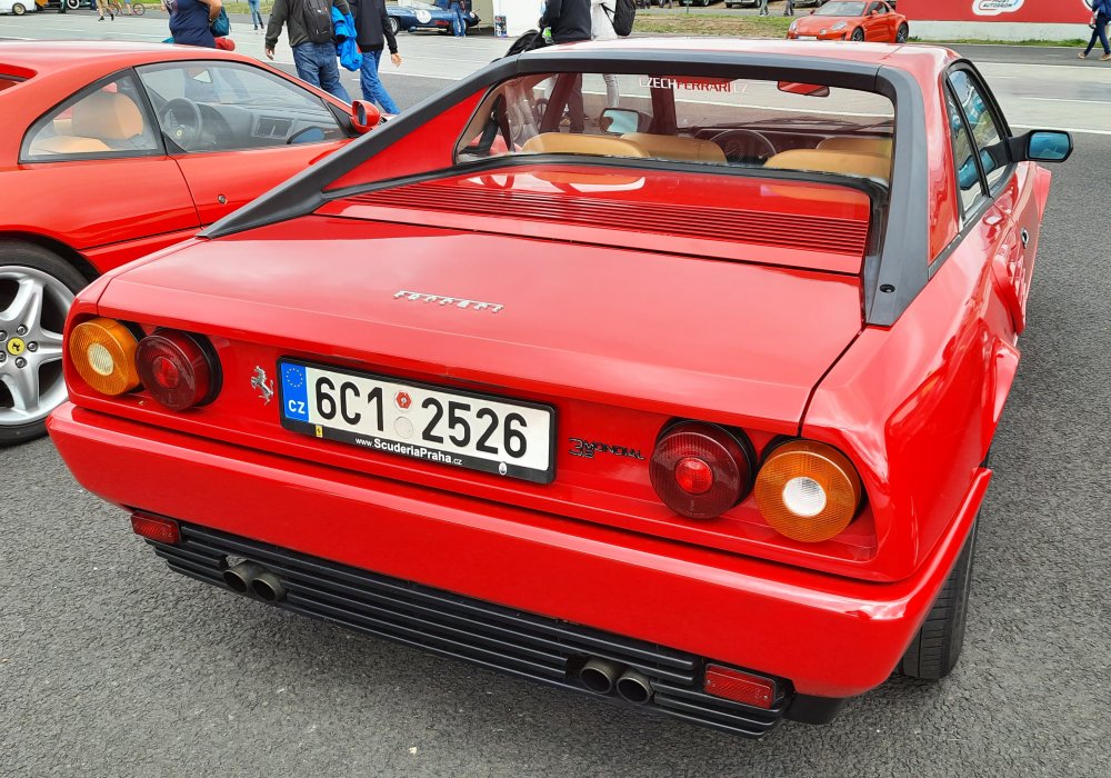 Ferrari Mondial 3.2