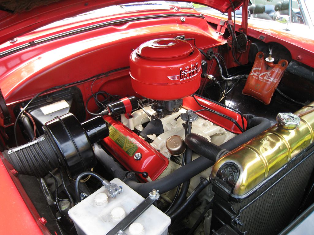 Ford Crestline Sunliner Convertible V8 130 HP