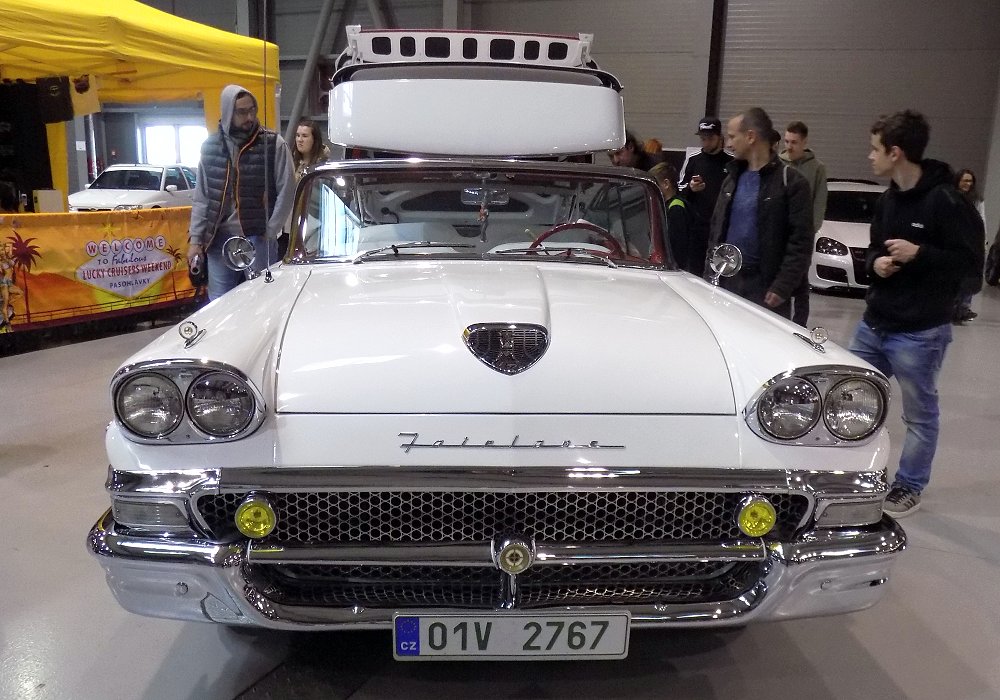 Ford Fairlane 500 Skyliner