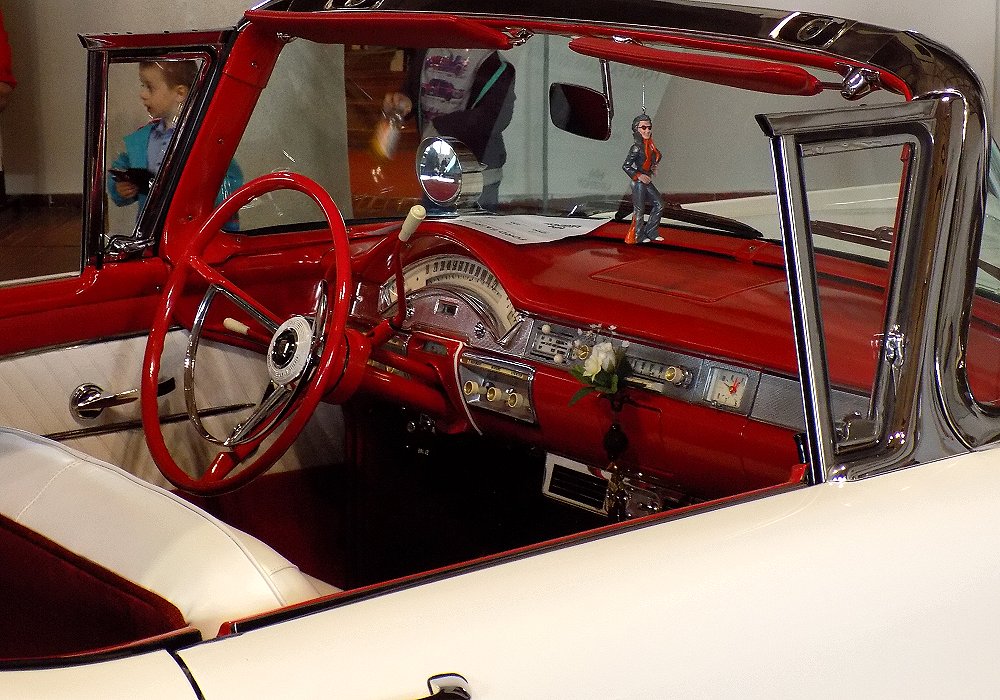 Ford Fairlane 500 Skyliner