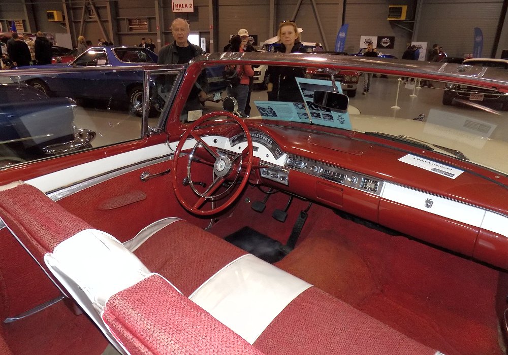 Ford Fairlane 500 Skyliner 312