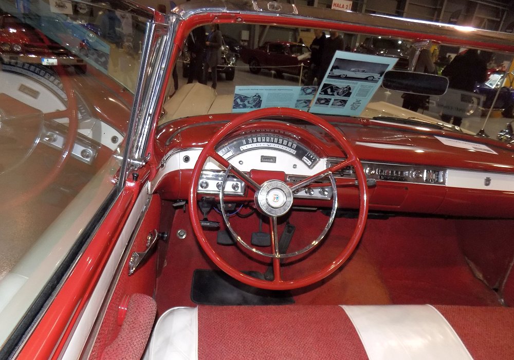 Ford Fairlane 500 Skyliner 312