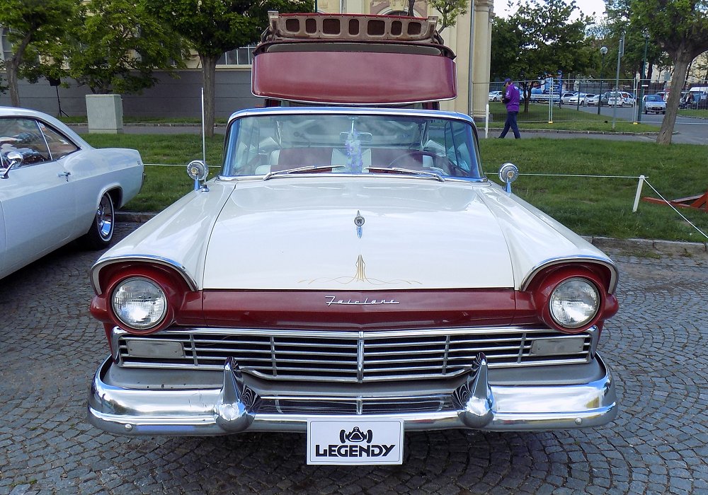 Ford Fairlane 500 Skyliner 312