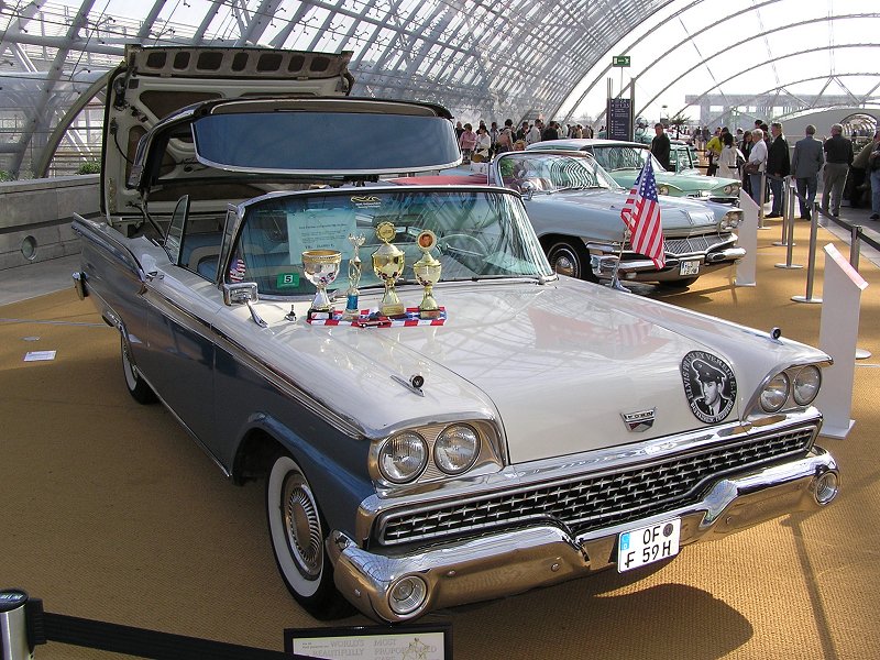 Ford Galaxie Skyliner 300 HP