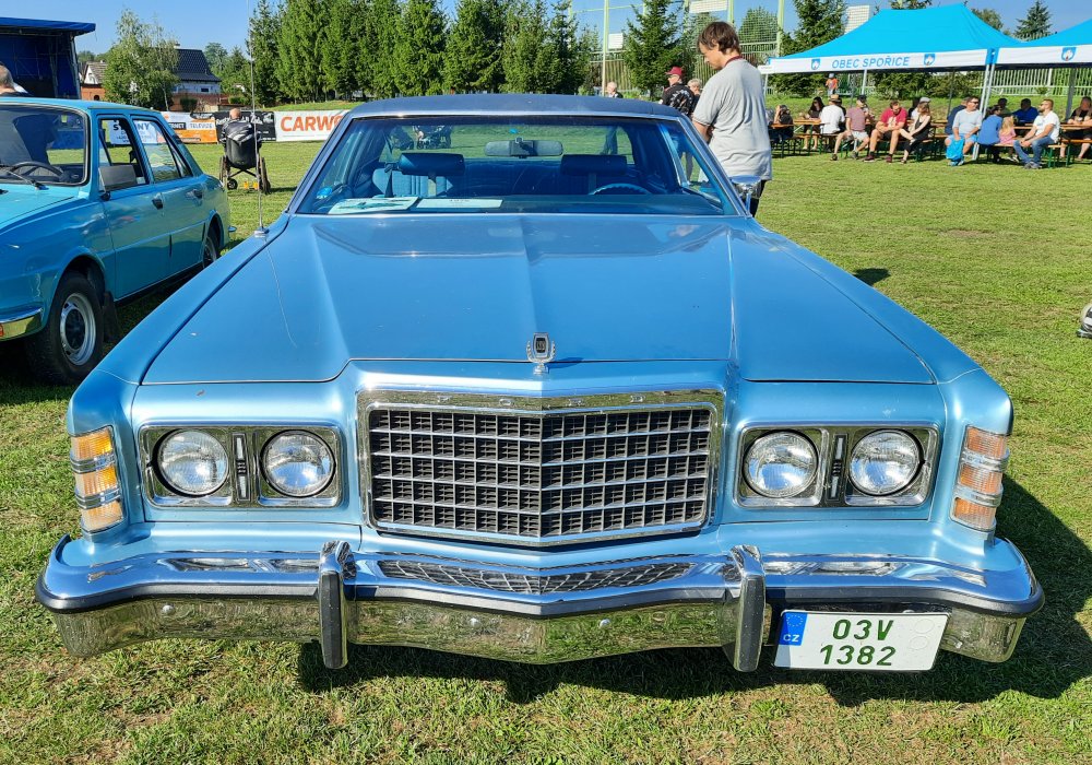 Ford LTD Coupe Hardtop 351