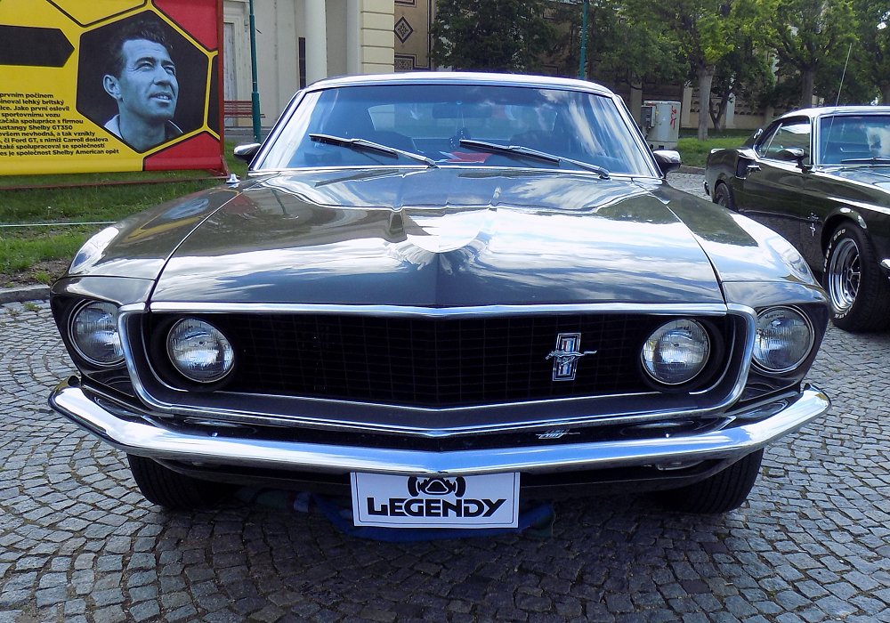 Ford Mustang Fastback 351