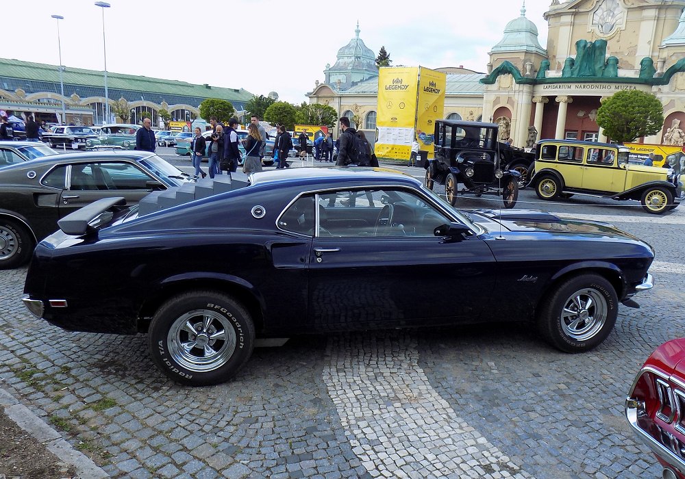 Ford Mustang Mach I Boss 302