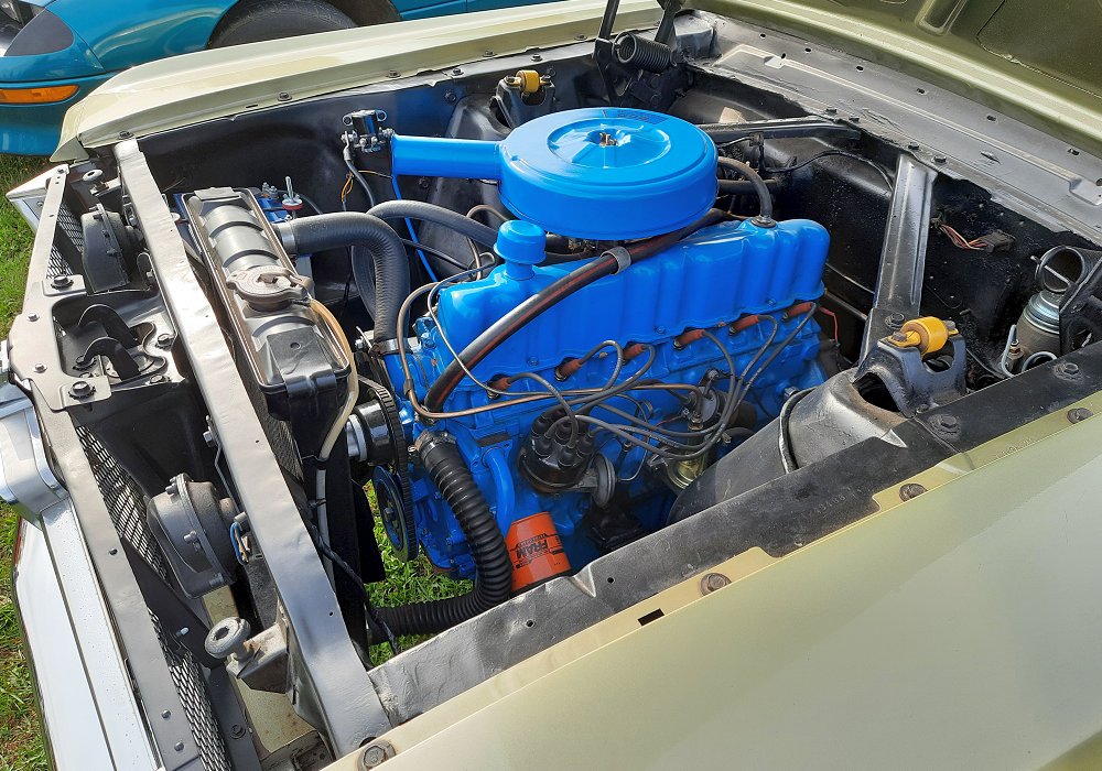 Ford Mustang Six 200