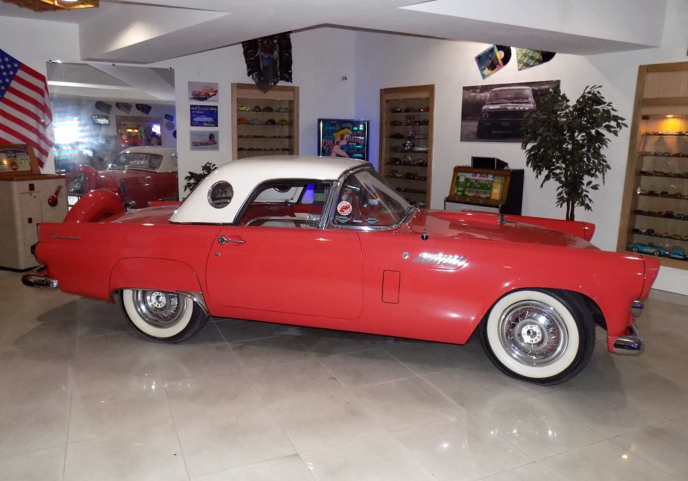 Ford Thunderbird Standard V8 Ford Thunderbird Standard V8