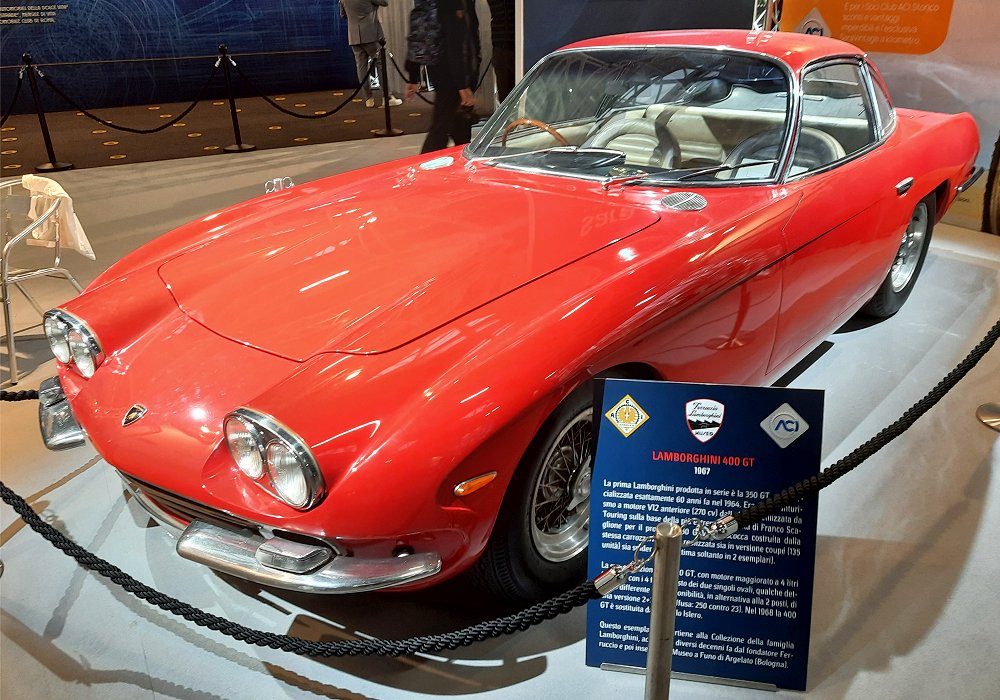 Lamborghini 400 GT 2+2