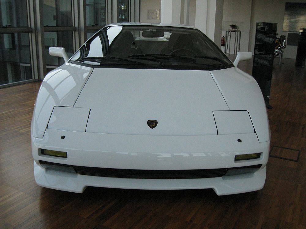 Lamborghini P140