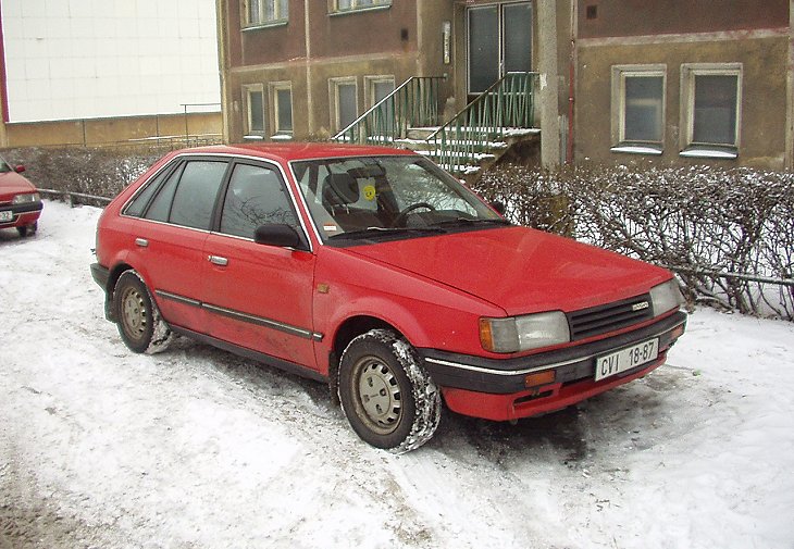 Mazda 323 1.6i GLX Mazda 323 1.6i GLX