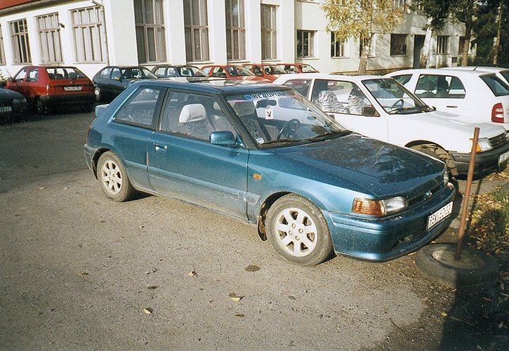 Mazda 323 GLX 4 WD Mazda 323 GLX 4 WD