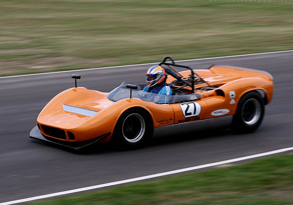 McLaren M1B Chevrolet McLaren M1B Chevrolet