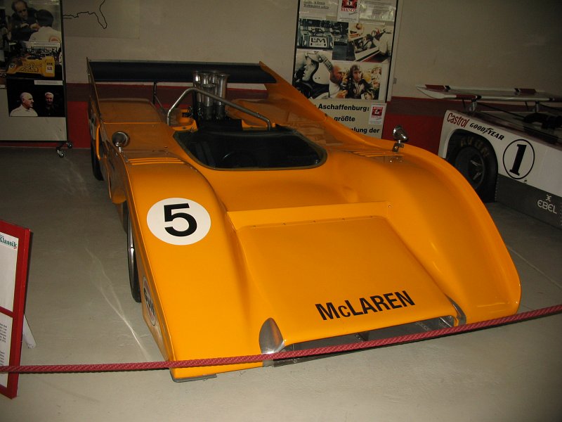 McLaren M8F