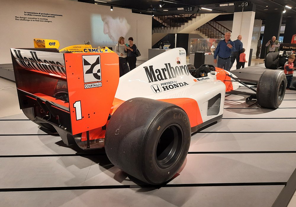 McLaren MP4/7 Honda F1
