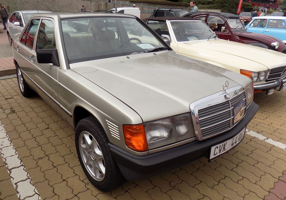 Mercedes-Benz 190 D