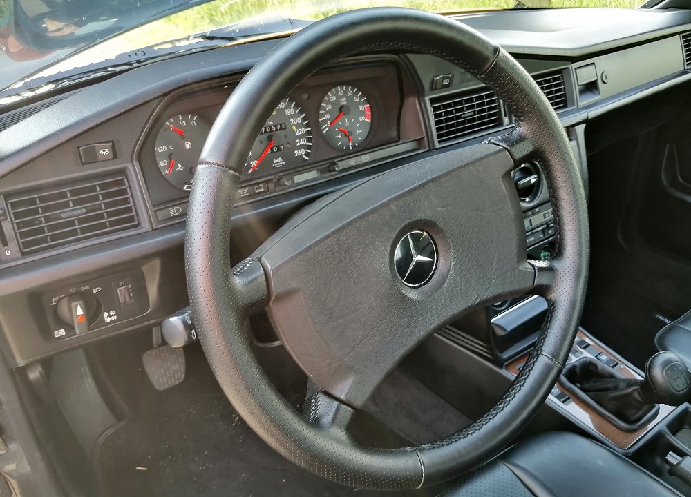 Mercedes-Benz 190 E 2.3-16 Cat